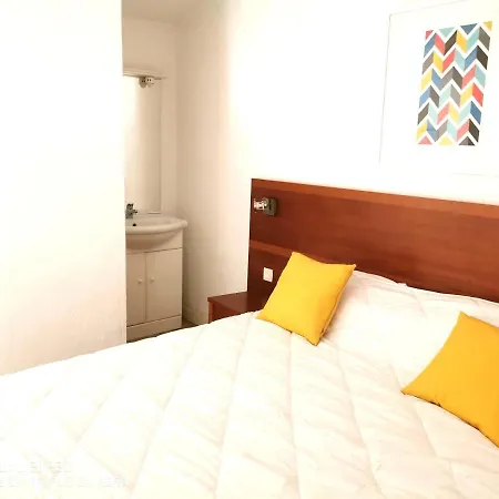 5 En Duplex, Avec Deux - Les De Robinson - Avec Piscine En Bord De Siagne, A Appartement Mandelieu